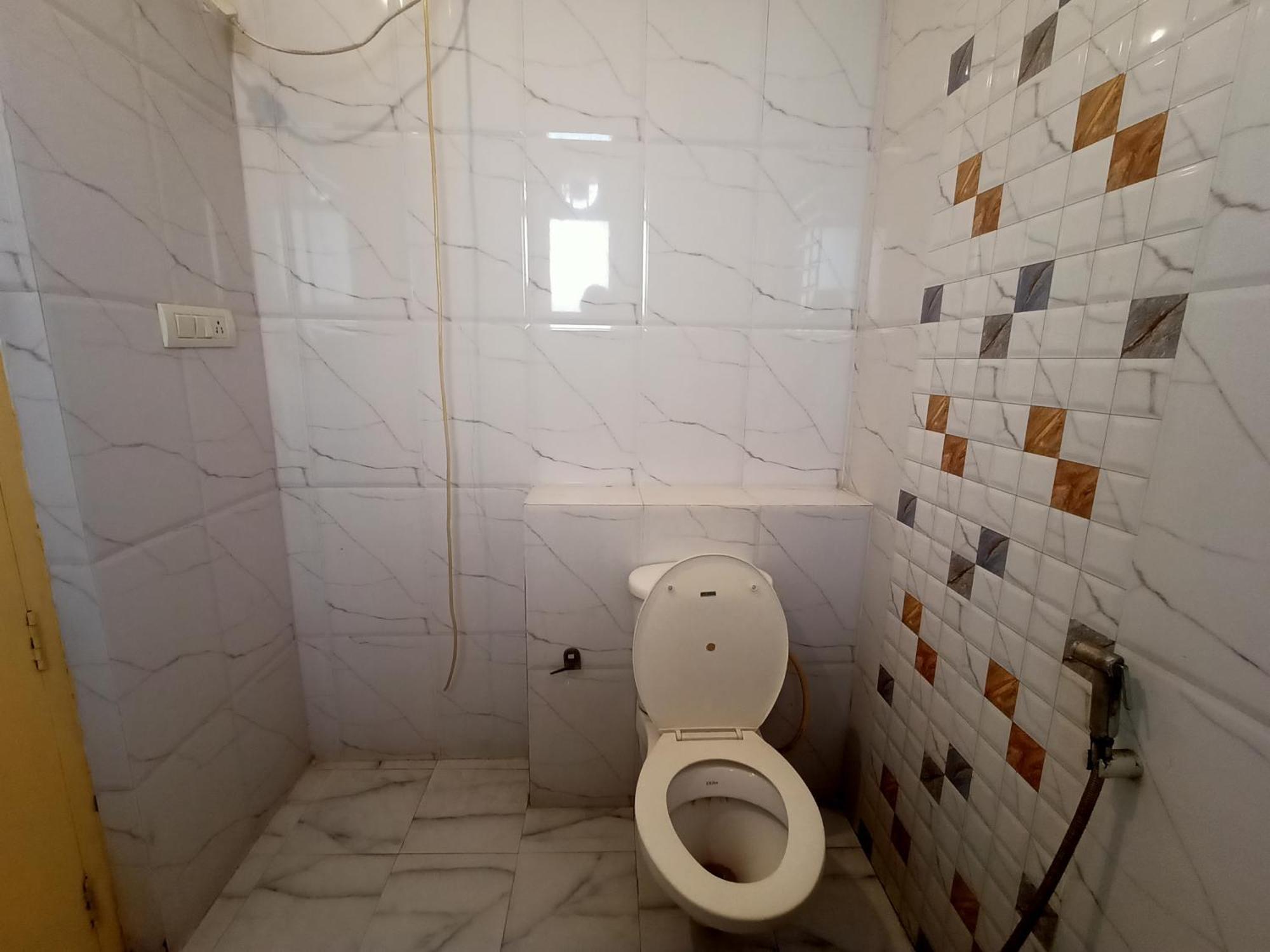 Hotel Global Inn -1 Km From Railway Station - Lift Food And Free Parking Lucknow Exterior photo