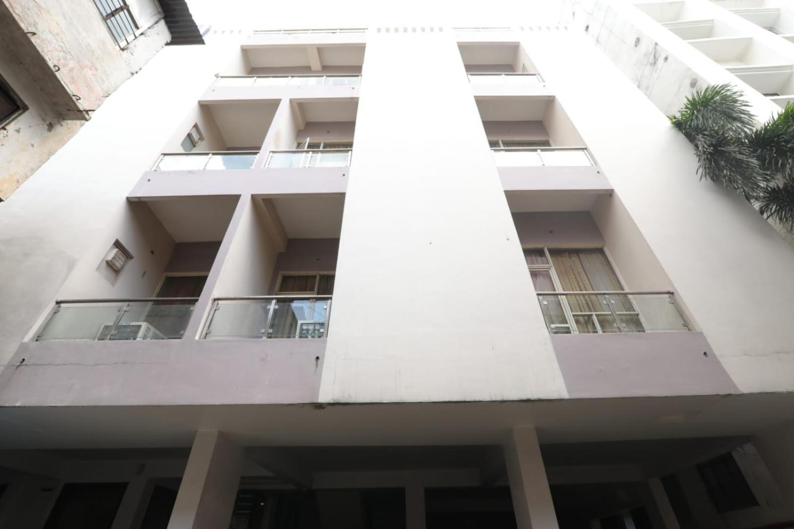 Hotel Global Inn -1 Km From Railway Station - Lift Food And Free Parking Lucknow Exterior photo