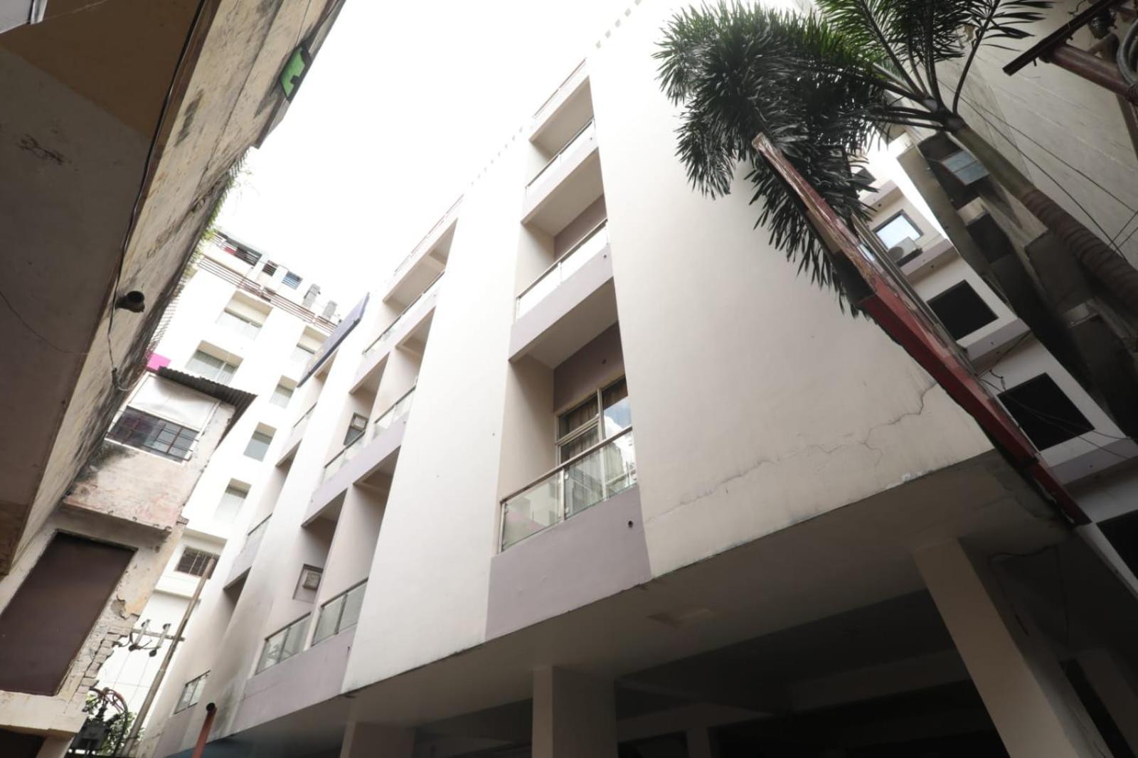 Hotel Global Inn -1 Km From Railway Station - Lift Food And Free Parking Lucknow Exterior photo