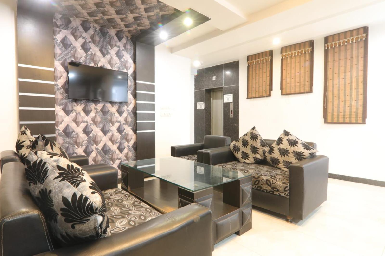 Hotel Global Inn -1 Km From Railway Station - Lift Food And Free Parking Lucknow Exterior photo